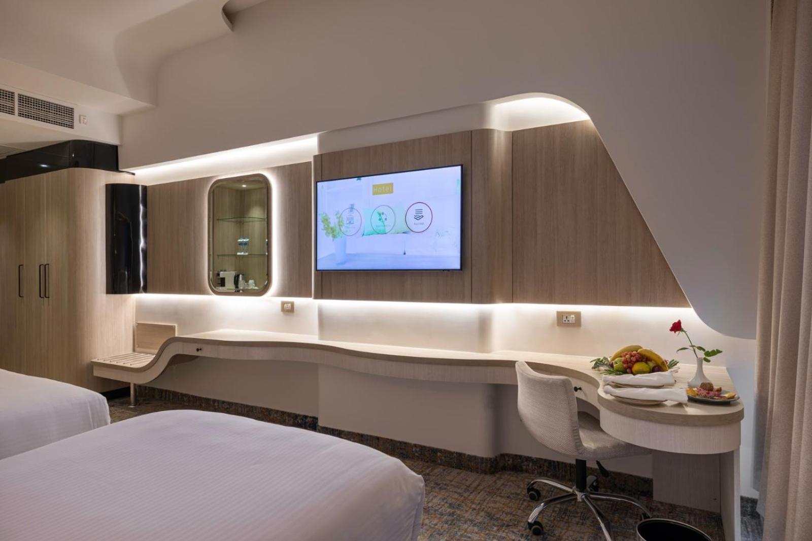 Hotel Mirage & Conference Center 5*