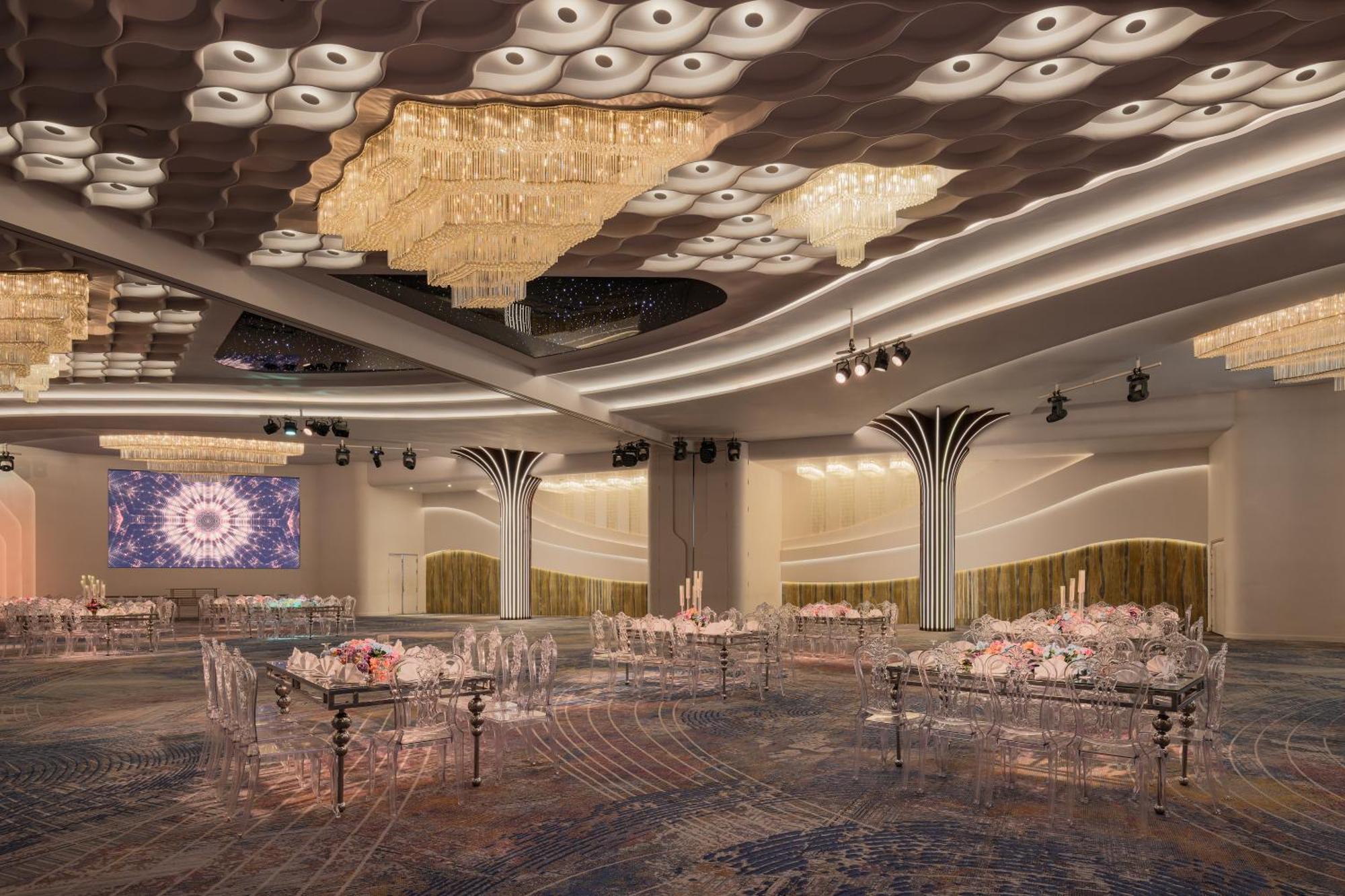 Hotel Mirage & Conference Center
